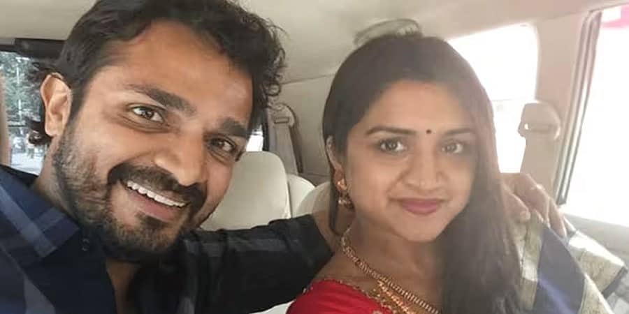 'ನಾನೆಂದೂ ನಿನ್ನವ.. ಕೇವಲ ನಿನ್ನವ...' ಪತ್ನಿ ನೆನೆದು ವಿಜಯ್ ರಾಘವೇಂದ್ರ ಭಾವುಕ ನುಡಿಮುತ್ತು...