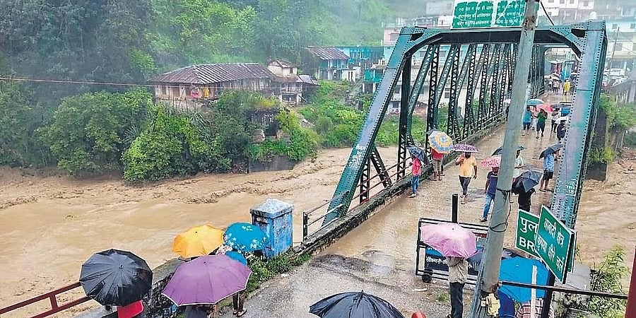ಹಿಮಾಚಲ ಪ್ರದೇಶದಲ್ಲಿ ಭಾರಿ ಮಳೆಗೆ ಐವರು ಬಲಿ; ಪಂಜಾಬ್‌ನಲ್ಲಿ ಹೈ ಅಲರ್ಟ್ ಘೋಷಣೆ