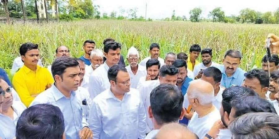 ಬರಪೀಡಿತ ಗ್ರಾಮಗಳಾಗಿ ಘೋಷಿಸಲು ಸರ್ಕಾರಕ್ಕೆ ರೈತರ ಒತ್ತಾಯ, ಮಹಾರಾಷ್ಟ್ರಕ್ಕೆ ವಲಸೆ ಹೋಗುವ ಬೆದರಿಕೆ!