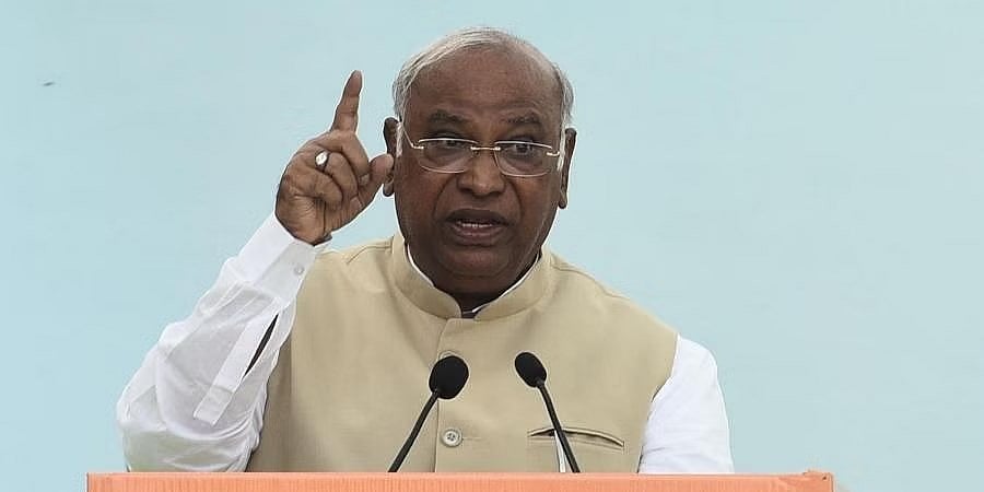 ಒಂದು ರಾಷ್ಟ್ರ, ಒಂದು ಚುನಾವಣೆ': ಪ್ರಜಾಸತ್ತಾತ್ಮಕ ಭಾರತವನ್ನು ಸರ್ವಾಧಿಕಾರದತ್ತ ಬದಲಾಯಿಸಲು ಮೋದಿ ತಂತ್ರ- ಖರ್ಗೆ