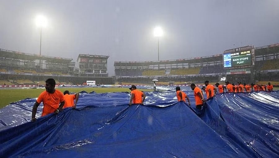 ಏಷ್ಯಾ ಕಪ್ 2023: ಮಳೆ ಅಡ್ಡಿ, ಪಾಕ್-ಭಾರತ ಪಂದ್ಯ ನಾಳೆಗೆ ಮುಂದೂಡಿಕೆ