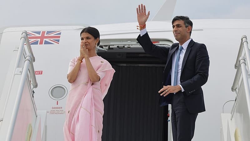 ಐತಿಹಾಸಿಕ G20 ಗೆ ಧನ್ಯವಾದಗಳು ಇಂತಹ ಆತ್ಮೀಯ ಸ್ವಾಗತಕ್ಕಾಗಿ ಭಾರತೀಯ ಜನರಿಗೂ ಅಭಿನಂದನೆ. ಜಾಗತಿಕ ಆಹಾರ ಭದ್ರತೆಯಿಂದ ಅಂತಾರಾಷ್ಟ್ರೀಯ ಪಾಲುದಾರಿಕೆಗಳವರೆಗೆ, ಇದು ಕಾರ್ಯನಿರತ ಯಶಸ್ವಿ ಶೃಂಗಸಭೆಯಾಗಿದೆ ಎಂದು ಬ್ರಿಟನ್ ಗೆ ಬೀಳ್ಕೊಡುವ ಸಂದರ್ಭದಲ್ಲಿ ರಿಷಿ ಸುನಕ್ ಬರೆದುಕೊಂಡಿದ್ದಾರೆ.