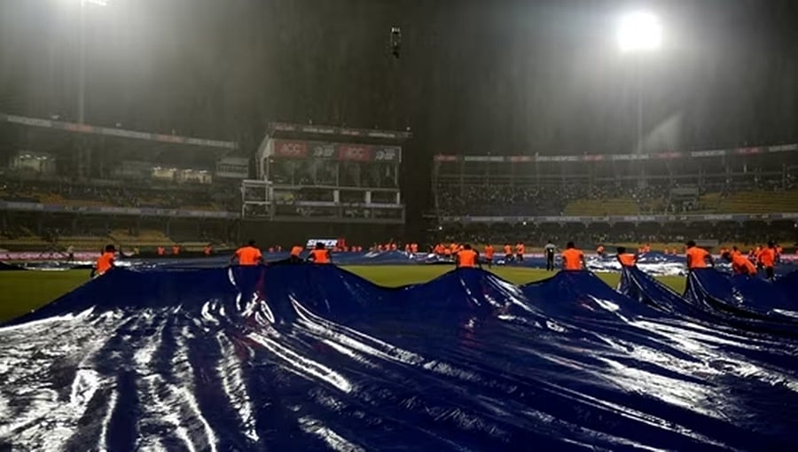 ಏಷ್ಯಾ ಕಪ್ 2023: ಭಾರತ-ಲಂಕಾ ಪಂದ್ಯಕ್ಕೆ ಮಳೆ ಅಡ್ಡಿ, 47 ಓವರ್ ಮುಕ್ತಾಯಕ್ಕೆ ಭಾರತ 197/9