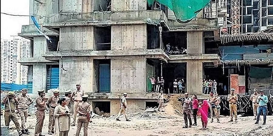 ನೊಯ್ಡಾ ಲಿಫ್ಟ್ ಕುಸಿತ ದುರಂತ: ಮತ್ತೆ ನಾಲ್ವರು ಕಾರ್ಮಿಕರ ಸಾವು, ಮೃತರ ಸಂಖ್ಯೆ 8ಕ್ಕೆ ಏರಿಕೆ