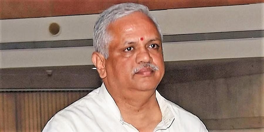'ಸ್ವಾತಂತ್ರ್ಯ ಹೋರಾಟದಲ್ಲಿ ಯಾರ ಮನೆ ನಾಯಿ ಭಾಗವಹಿಸಿತ್ತೆಂದು ಬಹಿರಂಗ ಪಡಿಸಲಿ; ರಾಜ್ಯ ಸರ್ಕಾರದಲ್ಲಿ ಬಚ್ಚಲುಬಾಯಿ ಮಂತ್ರಿಗಳು!'