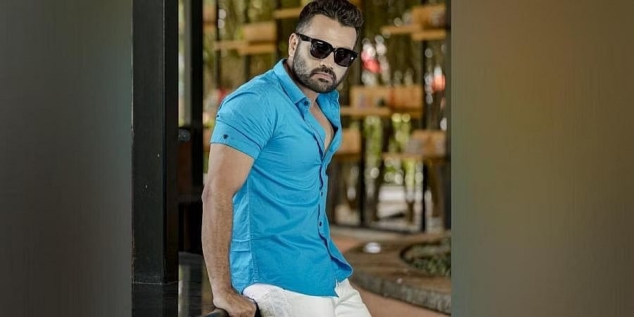 ಪ್ರತಿಯೊಬ್ಬ ನಟನು ವೈವಿಧ್ಯಮಯ ಪಾತ್ರಗಳಲ್ಲಿ ನಟಿಸಬೇಕು ಮತ್ತು ಹೊಸ ದೃಷ್ಟಿಕೋನ ನೀಡಬೇಕು: ತಿಲಕ್