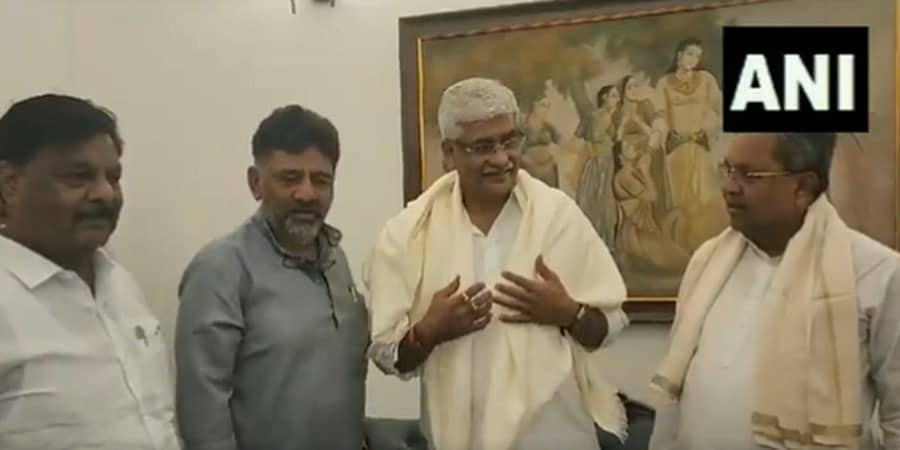 ಸುಪ್ರೀಂ ಕೋರ್ಟ್ ನಲ್ಲಿ ಕಾವೇರಿ ವಿವಾದ ಅರ್ಜಿ ವಿಚಾರಣೆ ಆರಂಭ: ಕೇಂದ್ರ ಜಲಶಕ್ತಿ ಸಚಿವರನ್ನು ಭೇಟಿ ಮಾಡಿದ ಸಿಎಂ, ಡಿಸಿಎಂ