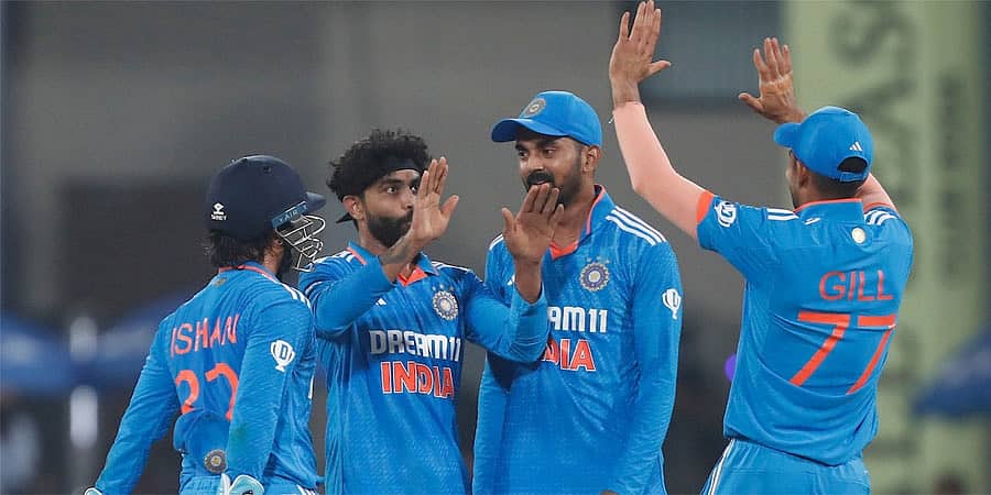 2ನೇ ಏಕದಿನ: ಇಂದೋರ್ ನಲ್ಲಿ ಮುಂದುವರೆದ ಭಾರತ ತಂಡದ ಜೈತ್ರಯಾತ್ರೆ, ದಾಖಲೆ ನಿರ್ಮಾಣ!