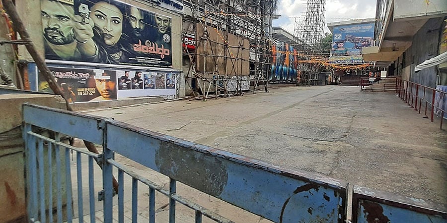 'ಕಾವೇರಿಗಾಗಿ' ನಡೆದ ಬೆಂಗಳೂರು ಬಂದ್ ಬಹುತೇಕ ಯಶಸ್ವಿ; ಮಾರುಕಟ್ಟೆ, ವಾಣಿಜ್ಯ ಸಂಸ್ಥೆಗಳಿಂದ ಬೆಂಬಲ
