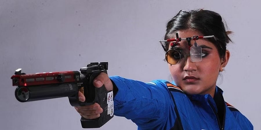 ಏಷ್ಯನ್ ಗೇಮ್ಸ್: ಮಹಿಳೆಯರ ವೈಯಕ್ತಿಕ 25 ಮೀಟರ್ ಪಿಸ್ತೂಲ್‌ ಸ್ಪರ್ಧೆಯಲ್ಲಿ ಇಶಾ ಸಿಂಗ್ ಗೆ ಬೆಳ್ಳಿ ಪದಕ