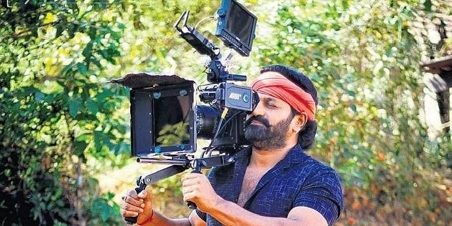 ಸದ್ಯಕ್ಕೆ ನನ್ನ ಗಮನ ಕೇವಲ ಕಾಂತಾರ ಪ್ರೀಕ್ವೆಲ್ ಮೇಲೆ: ಅಶುತೋಷ್ ಗೋವಾರಿಕರ್ ಸಿನಿಮಾದಲ್ಲಿ ನಟಿಸುವ ಬಗ್ಗೆ ಗುಟ್ಟು ಬಿಡದ ರಿಷಬ್ ಶೆಟ್ಟಿ