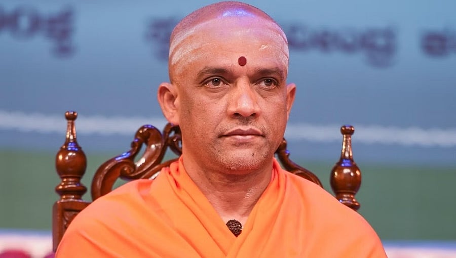 ಸನಾತನ ಎಂದರೆ ಶಾಶ್ವತ ಎಂದರ್ಥ, ಜವಾಬ್ದಾರಿಯುತ ಸ್ಥಾನದಲ್ಲಿರುವವರು ಎಚ್ಚರಿಕೆಯಿಂದ ಹೇಳಿಕೆ ನೀಡಿ: ನಿರ್ಮಲಾನಂದ ಸ್ವಾಮೀಜಿ