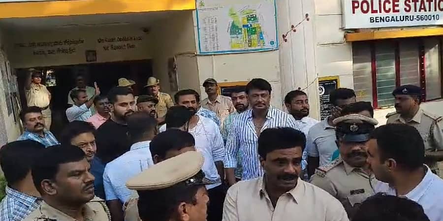 ನಿಯಮ ಮೀರಿ ಪಬ್ ನಲ್ಲಿ ಪಾರ್ಟಿ ಪ್ರಕರಣ: ನಟ ದರ್ಶನ್ ಸೇರಿ ಇತರ 8 ಮಂದಿ ವಿಚಾರಣೆಗೆ ಹಾಜರು