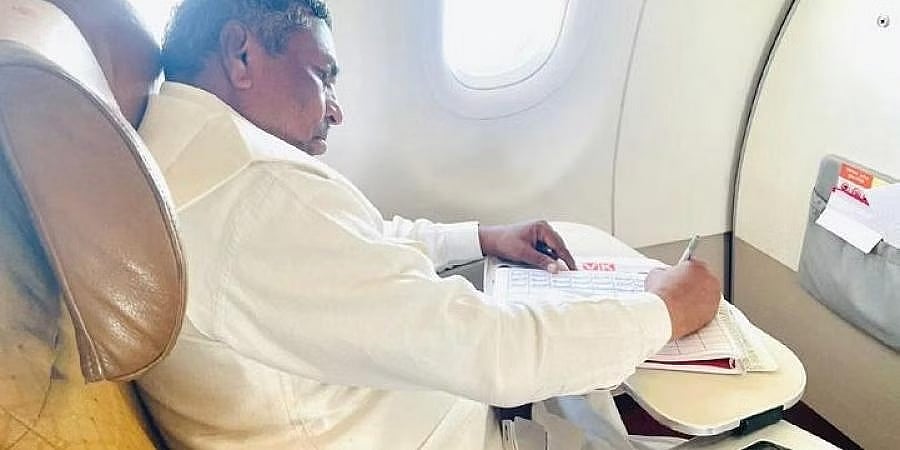 ನಾನು ರಾಮನ ಪರಮ ಭಕ್ತ, ಪ್ರತಿನಿತ್ಯ ರಾಮಕೋಟಿ ಬರೆಯುತ್ತೇನೆ: ಸಚಿವ ಮುನಿಯಪ್ಪ