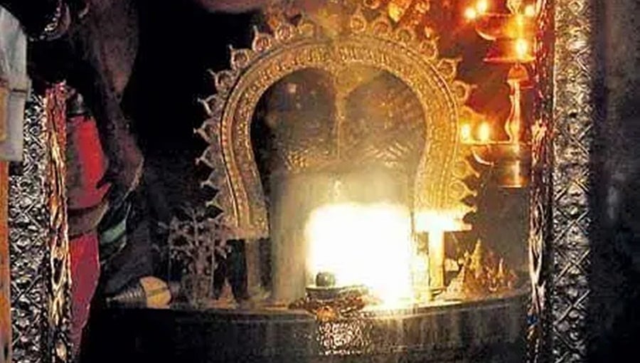 ನಾಡಿನೆಲ್ಲೆಡೆ ಸಂಕ್ರಾಂತಿ ಸಂಭ್ರಮ: ದೇವಾಲಯಗಳಲ್ಲಿ ವಿಶೇಷ ಪೂಜೆ, ಗವಿ ಗಂಗಾಧರೇಶ್ವರ ದೇಗುಲದಲ್ಲಿ ಕೌತುಕಕ್ಕೆ ಕ್ಷಣಗಣನೆ