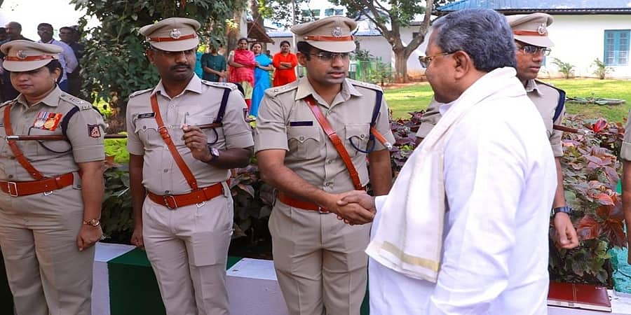 ಬೆಂಗಳೂರು: ಹಿರಿಯ ಪೊಲೀಸ್ ಅಧಿಕಾರಿಗಳ ವಾರ್ಷಿಕ ಸಮಾವೇಶ; ಸಿಎಂ ಸಿದ್ದರಾಮಯ್ಯ ಭಾಗಿ