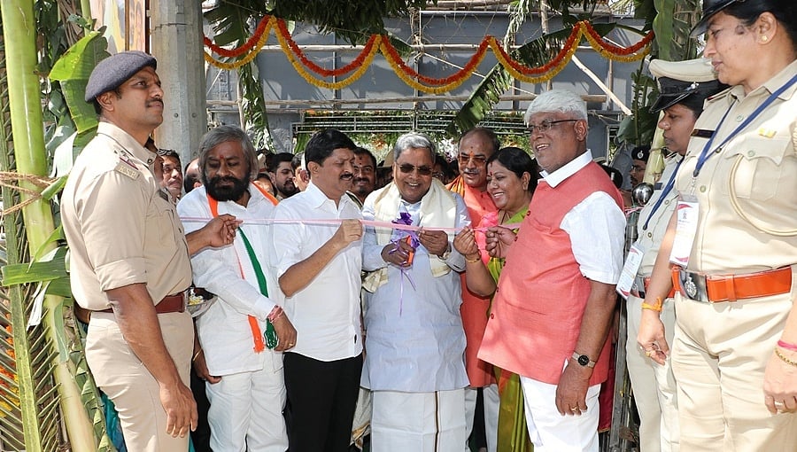 ಬೆಂಗಳೂರು: ರಾಮ ಮಂದಿರ ಉದ್ಘಾಟಿಸಿದ ಸಿಎಂ ಸಿದ್ದರಾಮಯ್ಯ