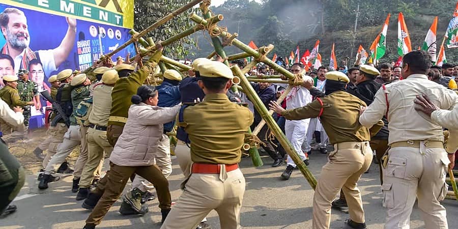 ಬ್ಯಾರಿಕೇಡ್ಗಳನ್ನು ಮುರಿಯಲು ಪ್ರಚೋದನೆ; ರಾಹುಲ್ ವಿರುದ್ಧ ಪ್ರಕರಣ ದಾಖಲಿಸಲು ಡಿಜಿಪಿಗೆ ಸೂಚನೆ: ಅಸ್ಸಾಂ ಸಿಎಂ