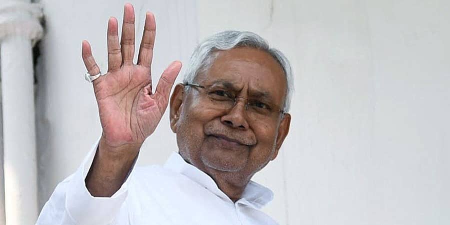 ಕಸ ಕಸದಬುಟ್ಟಿ ಸೇರಿದೆ: ನಿತೀಶ್ ಎನ್ ಡಿಎ ಸೇರಿದ್ದರ ಬಗ್ಗೆ ಲಾಲು ಪುತ್ರಿ ರೋಹಿಣಿ