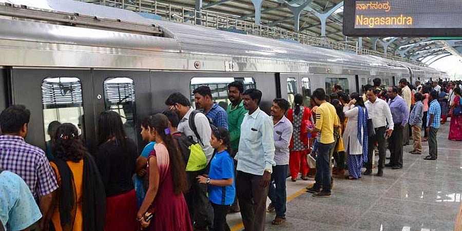 Namma Metro: ಟ್ರ್ಯಾಕ್‌ಗಳಿಂದ ಪ್ರಯಾಣಿಕರ ದೂರವಿರಿಸಲು ಮೆಟ್ರೋ ಮಾಸ್ಟರ್ ಪ್ಲಾನ್, ಹ್ಯಾಂಡ್ ರೇಲಿಂಗ್‌ಗಳ ಅಳವಡಿಕೆ