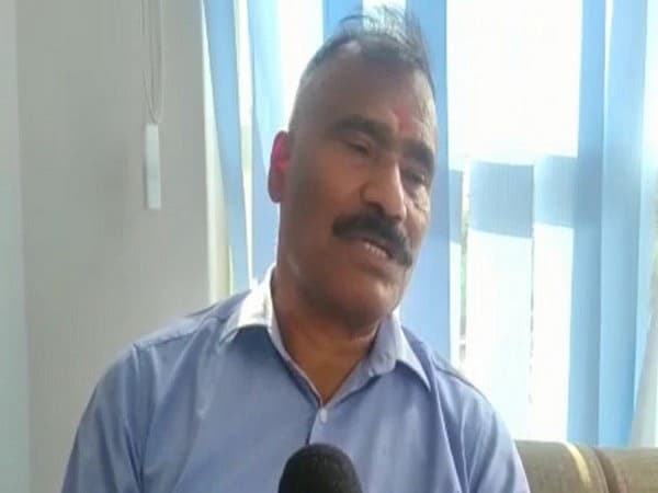 <strong>ಯಶಪಾಲ್ ಬೇನಾಮ್</strong>