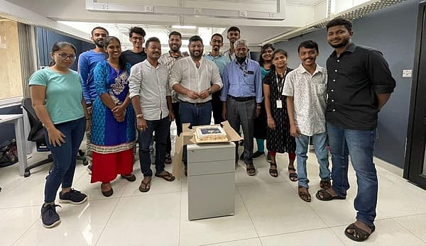 ಪ್ಲಾಂಗಲ್ ಸ್ಟುಡಿಯೋ ತಂಡ