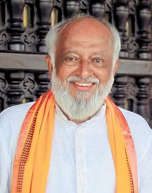 <strong>ಸುಧಾಕರ್ ಆಚಾರ್ಯ </strong>
