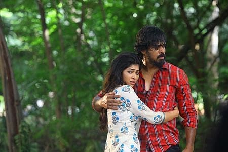 <strong>ಉಸಿರೆ ಉಸಿರೆ ಚಿತ್ರದಲ್ಲಿ ಶ್ರೀಜಿತಾ, ರಾಜೀವ್</strong>