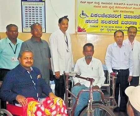 <strong>ನಿಮಿಷ್ ಆಚಾರ್ಯ</strong>